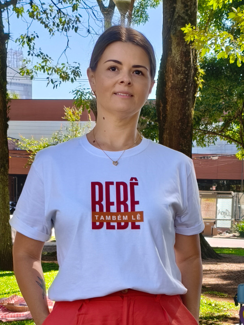 Camiseta Bebê também lê