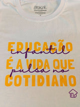 Camiseta Educação Infantil - Collab Oficina CB & Brincaê