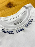 Camiseta Infantil Bordada Brinco, Logo Existo - Brincaê
