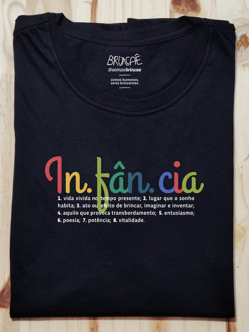 Camiseta Infância Poética - Brincaê