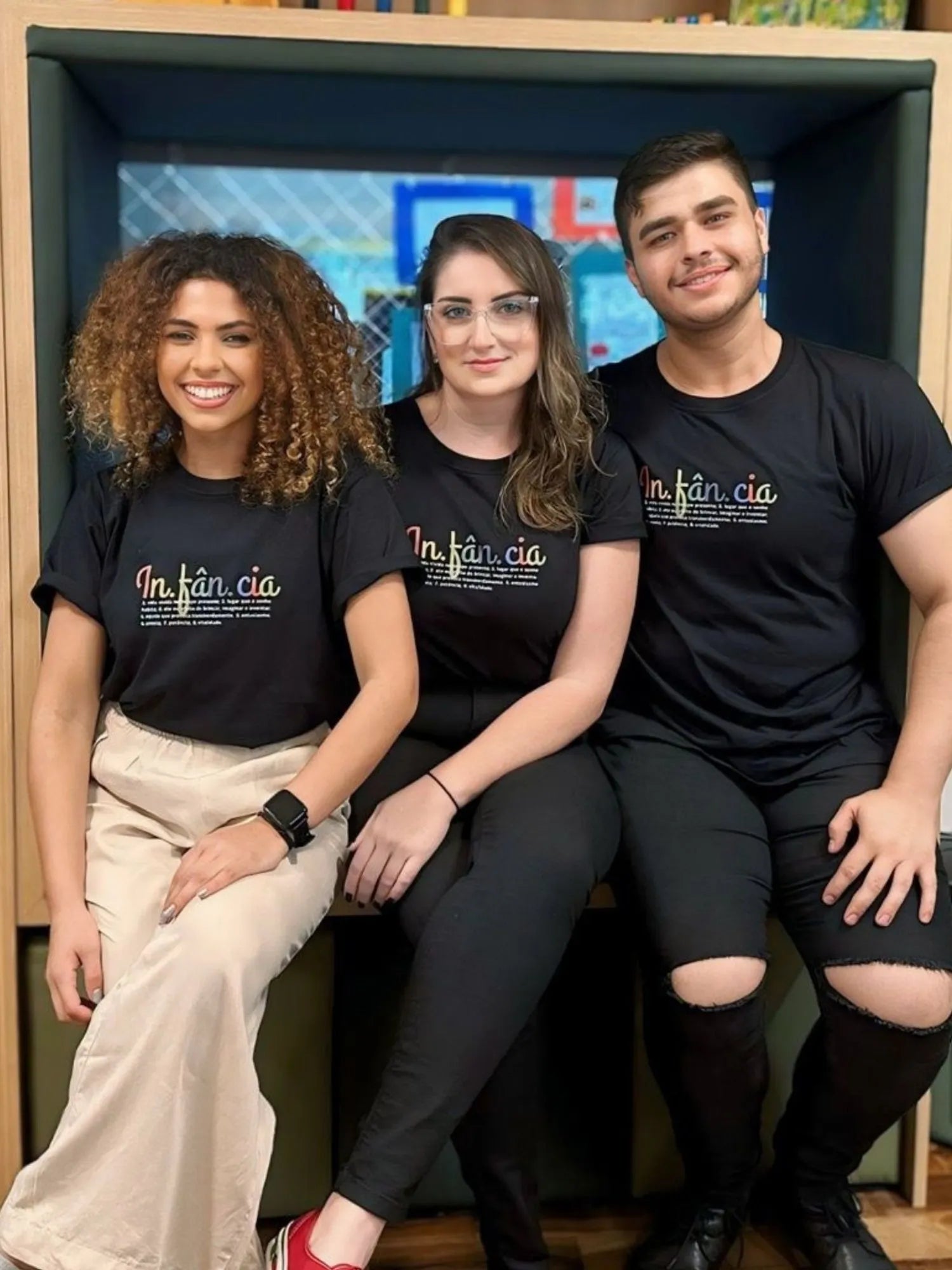 Camiseta Infância Poética - Brincaê