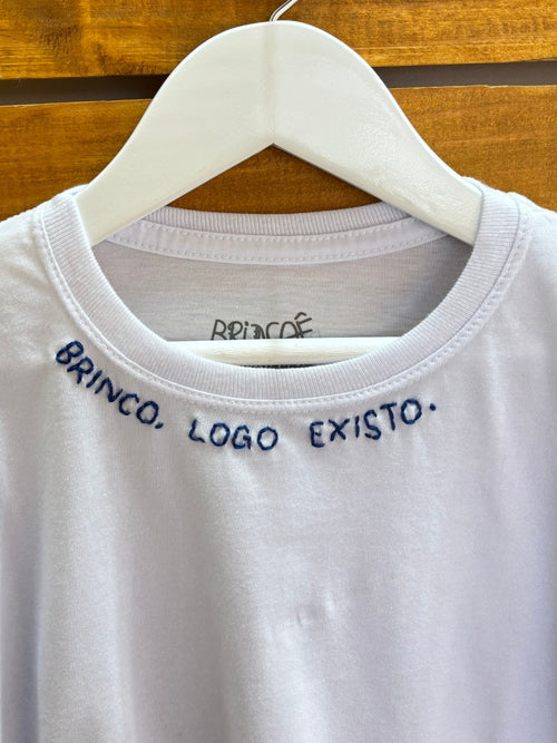 Camiseta Infantil Bordada Brinco, Logo Existo - Brincaê